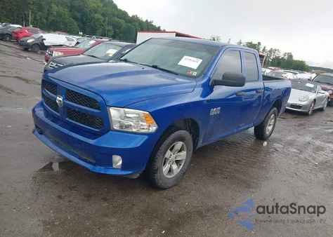 2017 Ram 1500 Express 4X4 6'4 Box z USA, uszkodzony, nr VIN 1C6RR7FG2HS788426